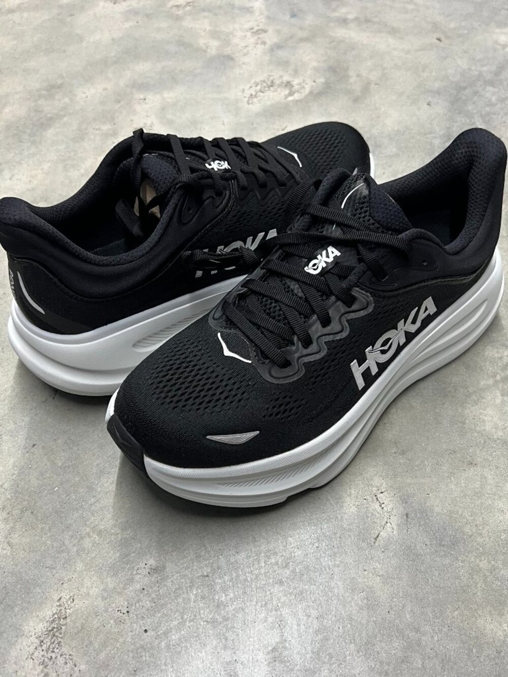 Hoka One One Bondi 9 Black Wmn's Size 9.5 Running Shoes 1162012/BWHT - New